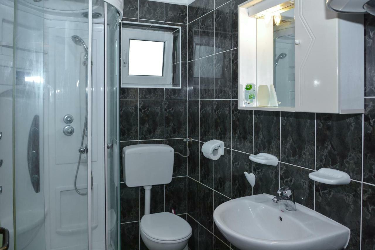 Luca Apartment Senj  Bagian luar foto