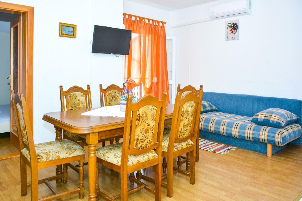 Luca Apartment Senj  Ruang foto